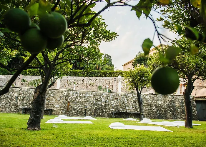 Pulejo אתר נופש 4*